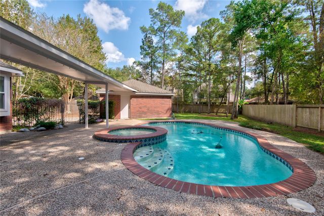 96 E Stony End Place, The Woodlands, TX 77381