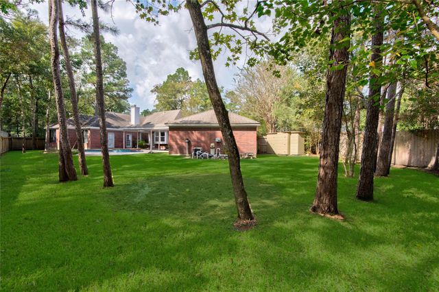 96 E Stony End Place, The Woodlands, TX 77381