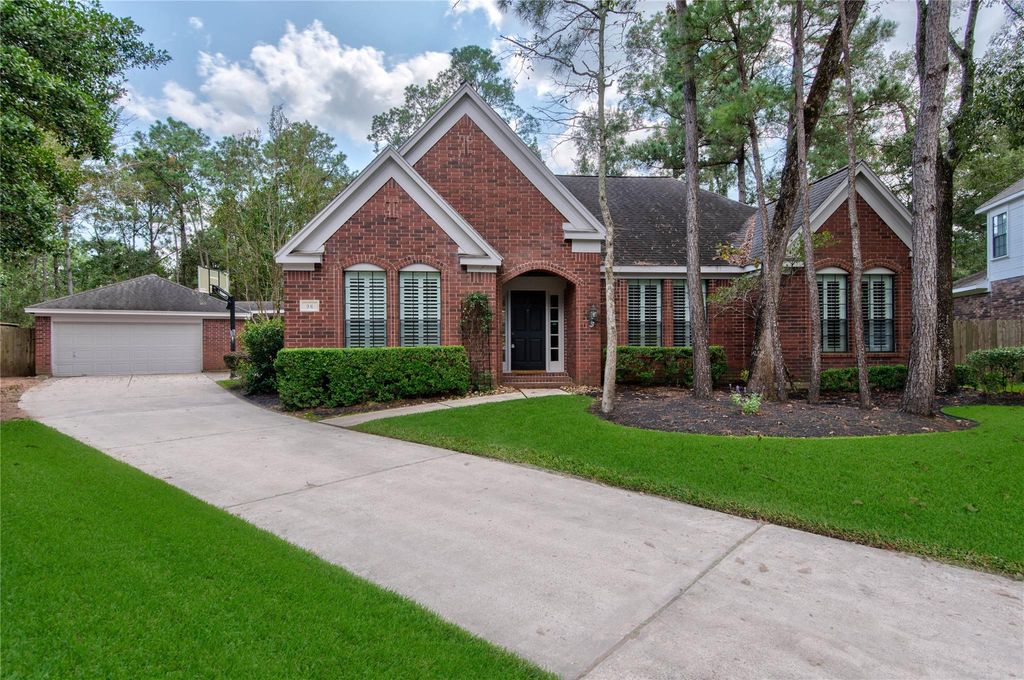 96 E Stony End Place, The Woodlands, TX 77381