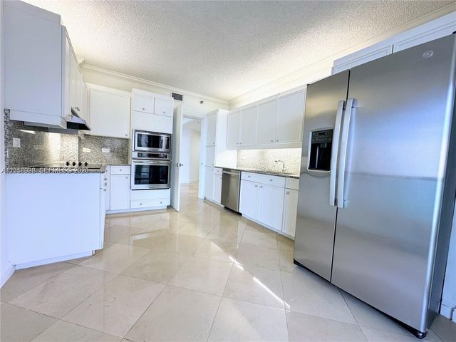 8855 Collins Avenue 8A, Surfside, FL 33154