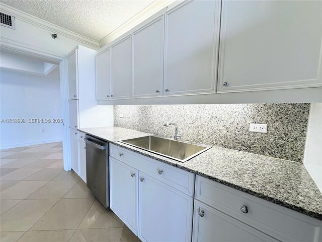 8855 Collins Avenue 8A, Surfside, FL 33154