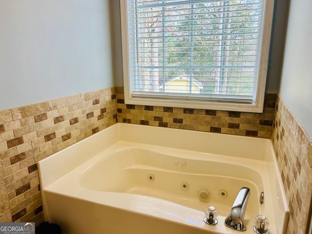 129 Rockwind Way, Demorest, GA 30535