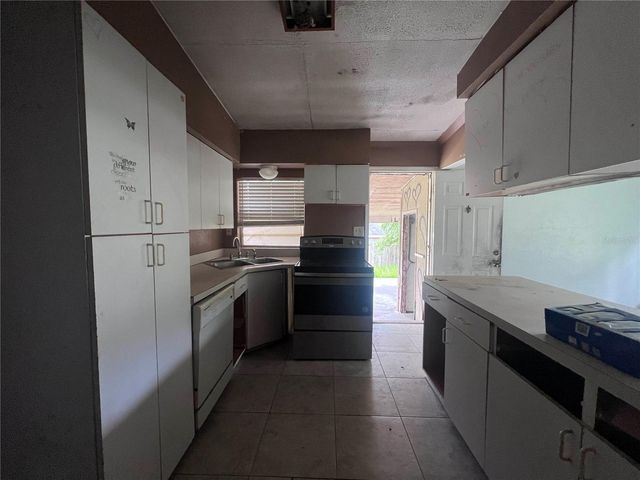 627 SE 24TH STREET, Ocala, FL 34471