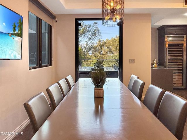 6930 Woodrow Wilson Drive, Los Angeles, CA 90068