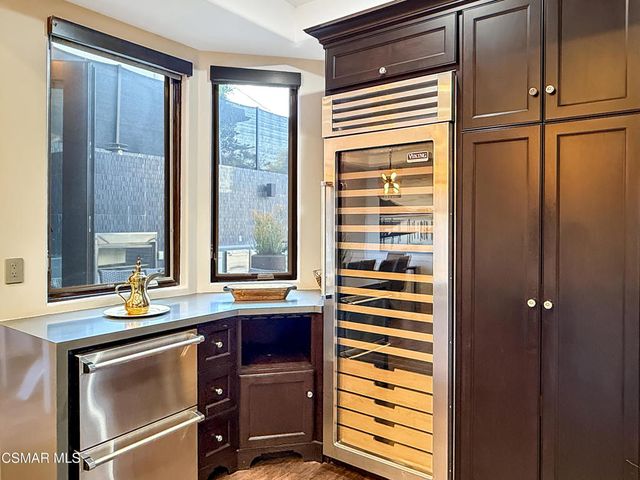 6930 Woodrow Wilson Drive, Los Angeles, CA 90068