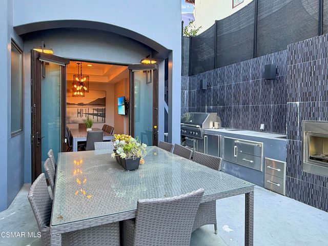 6930 Woodrow Wilson Drive, Los Angeles, CA 90068