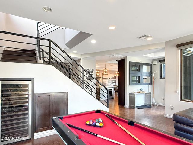 6930 Woodrow Wilson Drive, Los Angeles, CA 90068