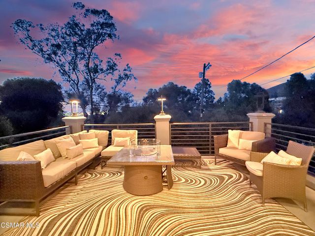 6930 Woodrow Wilson Drive, Los Angeles, CA 90068