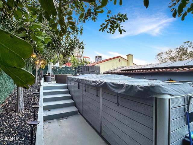 6930 Woodrow Wilson Drive, Los Angeles, CA 90068
