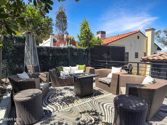 6930 Woodrow Wilson Drive, Los Angeles, CA 90068