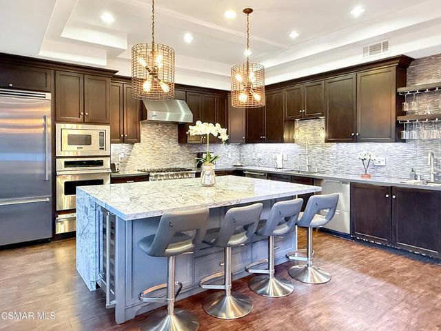 6930 Woodrow Wilson Drive, Los Angeles, CA 90068