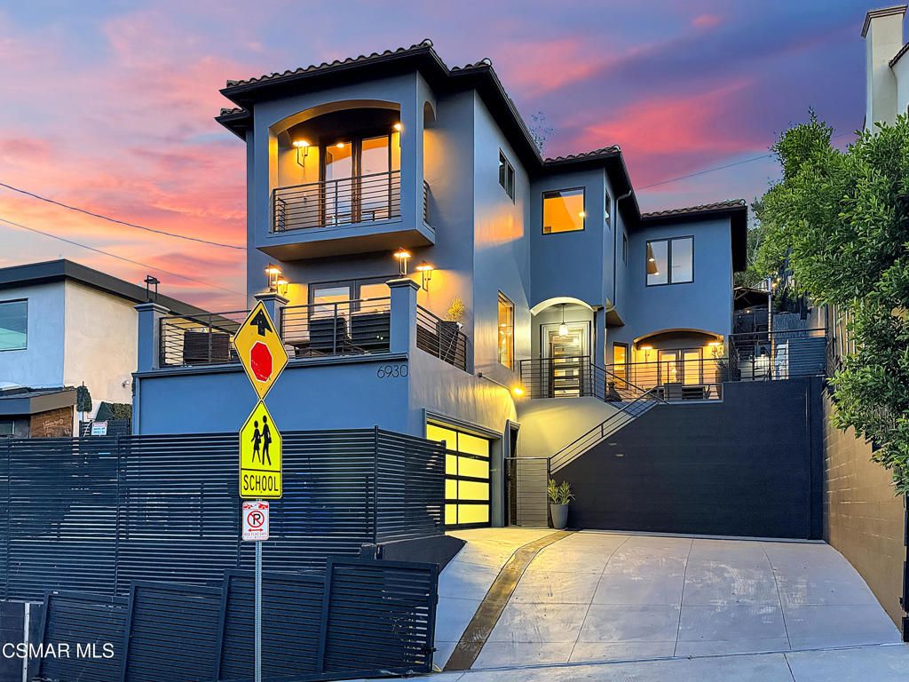 6930 Woodrow Wilson Drive, Los Angeles, CA 90068