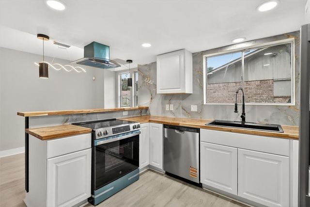 4621 Greensboro Dr, Corpus Christi, TX 78413