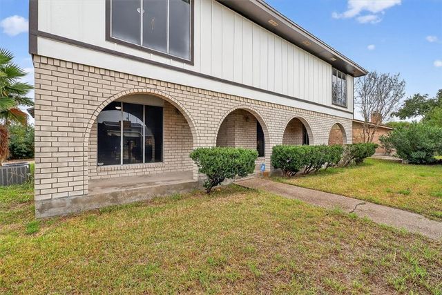 4621 Greensboro Dr, Corpus Christi, TX 78413