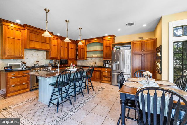 608 RANDOLPH AVE, Fort Washington, PA 19034