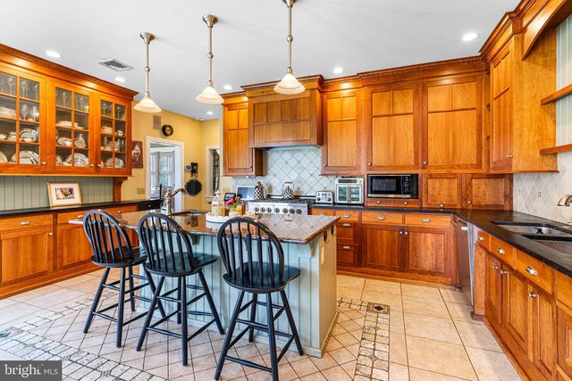 608 RANDOLPH AVE, Fort Washington, PA 19034