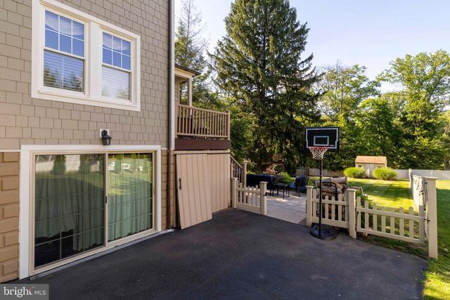 608 RANDOLPH AVE, Fort Washington, PA 19034