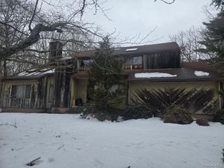 9 Haney Court, Manorville, NY 11949