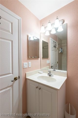 108 New Castle Terrace, Lake Placid, FL 33852