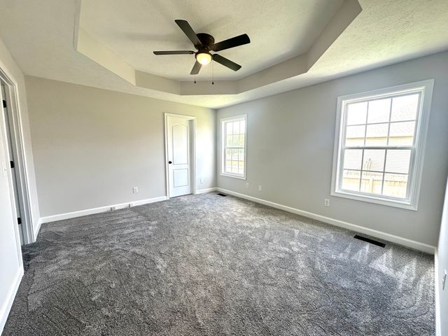 204 Middle Dayle Dr, Portland, TN 37148