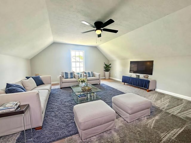 204 Middle Dayle Dr, Portland, TN 37148