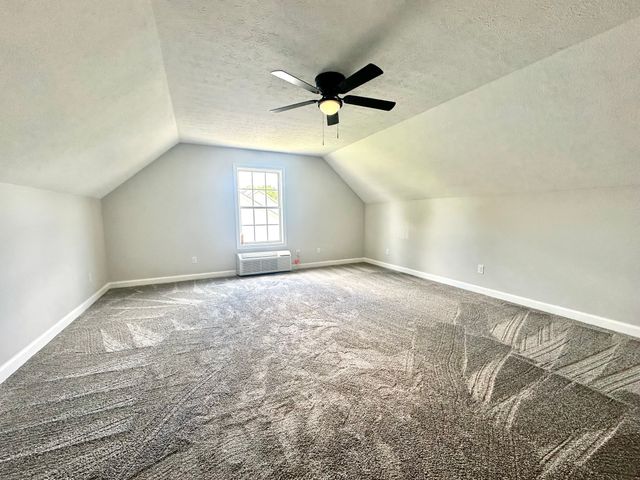 204 Middle Dayle Dr, Portland, TN 37148
