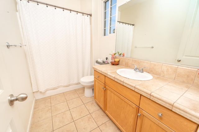 900 Heather, Dinuba, CA 93618