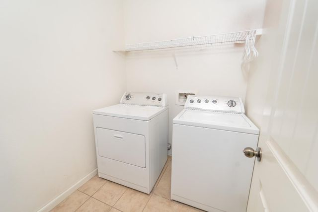 900 Heather, Dinuba, CA 93618