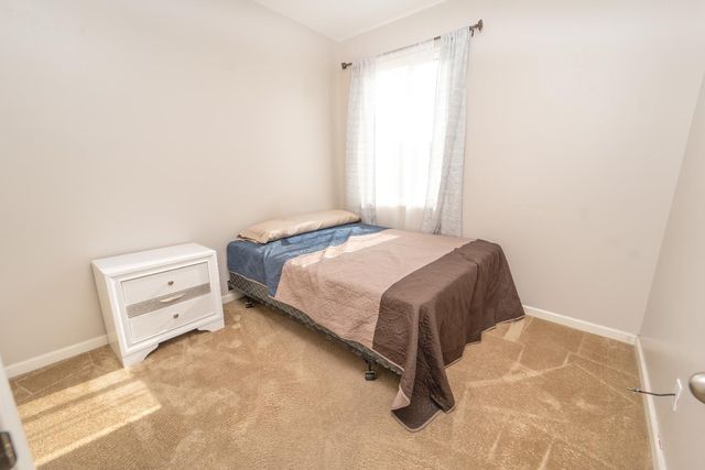 900 Heather, Dinuba, CA 93618