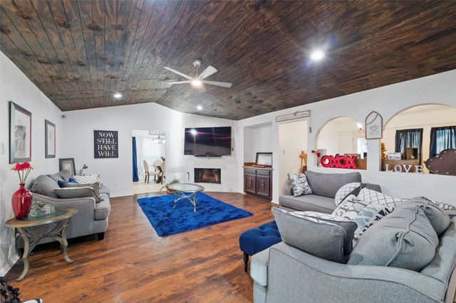 5221 Collingwood Drive, Garland, TX 75043