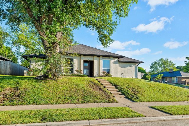 5221 Collingwood Drive, Garland, TX 75043