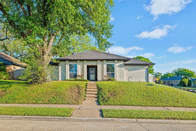 5221 Collingwood Drive, Garland, TX 75043
