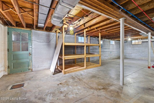 2808 Arlington Rd, Louisville, KY 40220