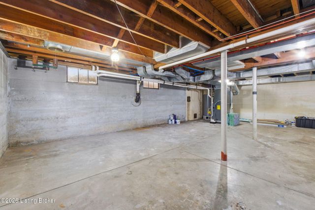 2808 Arlington Rd, Louisville, KY 40220