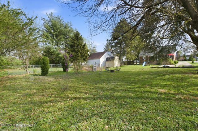 2808 Arlington Rd, Louisville, KY 40220