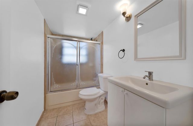 2031 Coral Ridge Dr 208S, Coral Springs, FL 33071