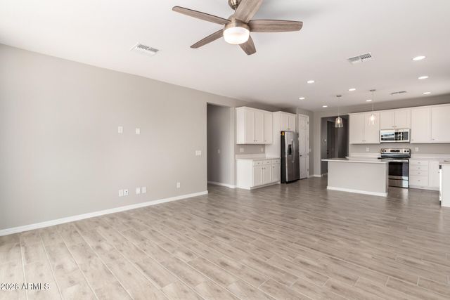 1275 E JAHNS Drive, Casa Grande, AZ 85122