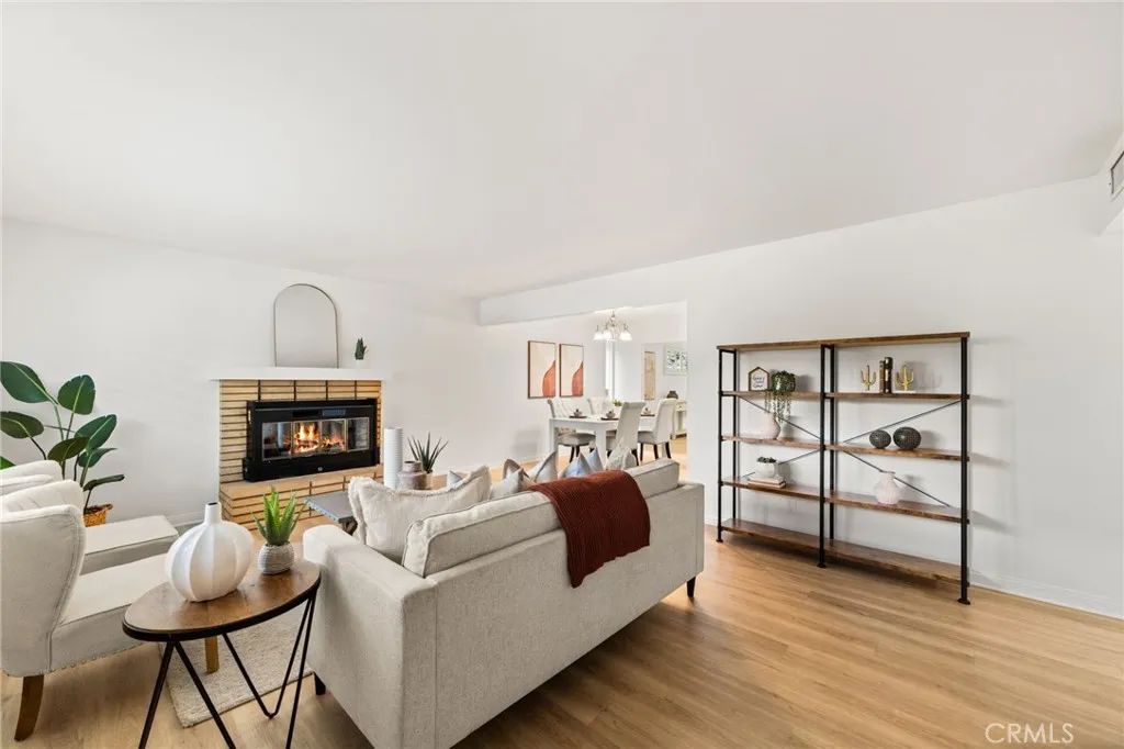 2342 E La Veta, Orange, CA 92869