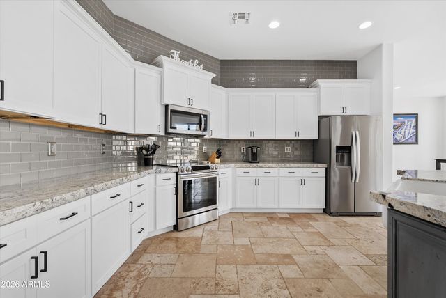 1617 W MADDOCK Road, Phoenix, AZ 85086