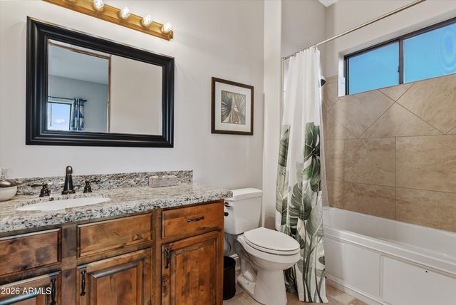 1617 W MADDOCK Road, Phoenix, AZ 85086