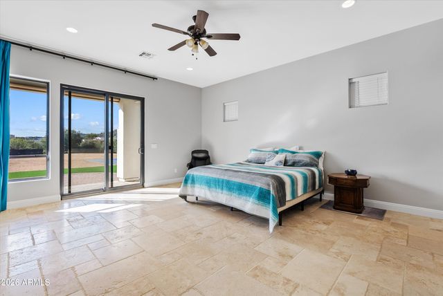 1617 W MADDOCK Road, Phoenix, AZ 85086