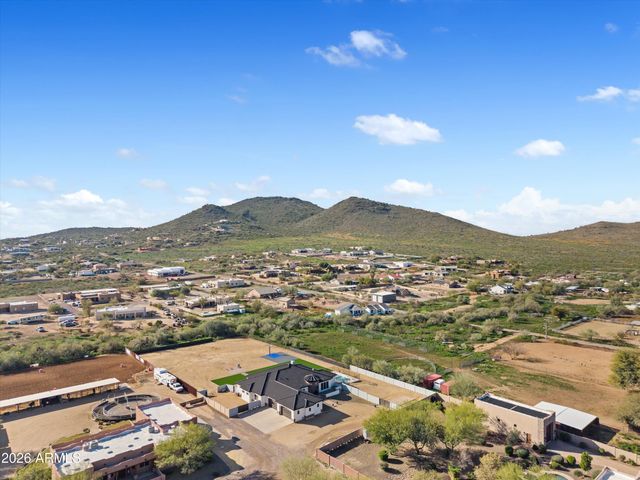 1617 W MADDOCK Road, Phoenix, AZ 85086