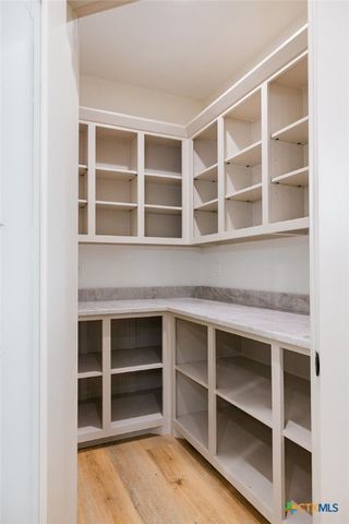 156 Essence Drive, Victoria, TX 77904