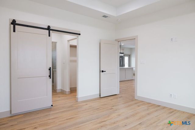 156 Essence Drive, Victoria, TX 77904