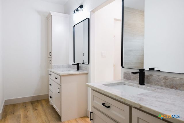 156 Essence Drive, Victoria, TX 77904