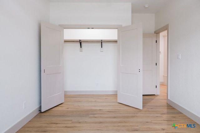 156 Essence Drive, Victoria, TX 77904