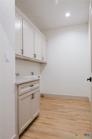 156 Essence Drive, Victoria, TX 77904