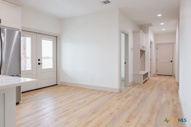 156 Essence Drive, Victoria, TX 77904