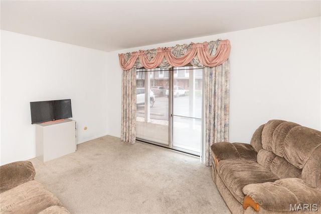 1675 Blue Ridge Drive B, Saint Louis, MO 63125