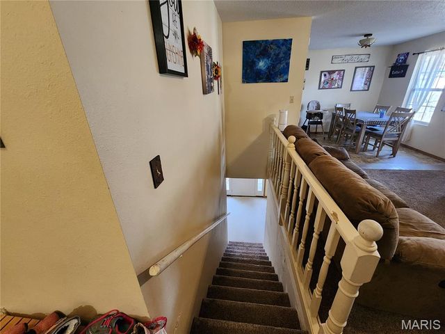 670 Lone Pine Street, Houston, MO 65483